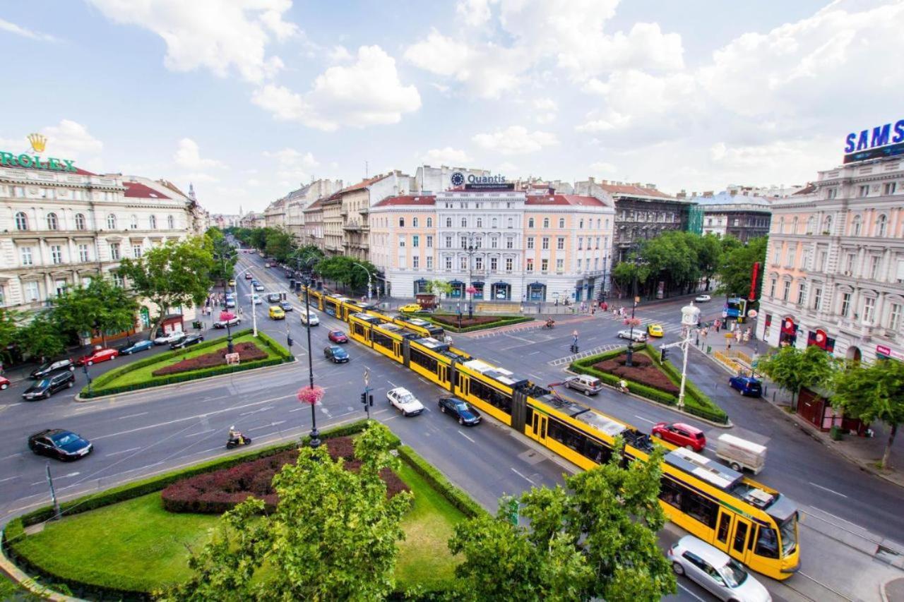 A & E Apartment Budapest Luaran gambar